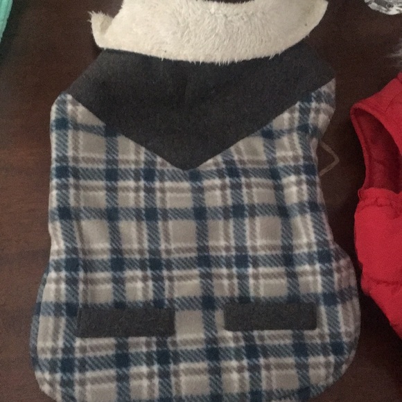 ~CLOSET CLOSING - Picture 5 of 7